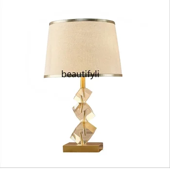 High-End Lampă De Masă Living Modern Lux De Lumină Lampă De Cristal American Simplă Bază De Cupru Dormitor Lampă De Noptieră